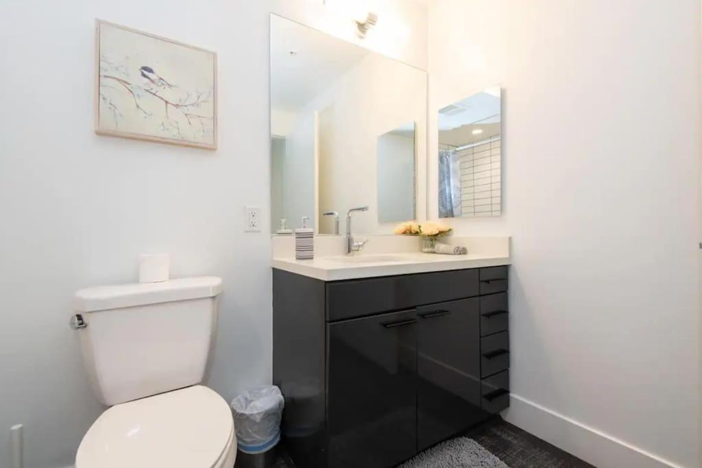 Apartment High Rise 3 Bedroom Sleeps 9 Walk To Cripto Arena In 20 Minutes *
