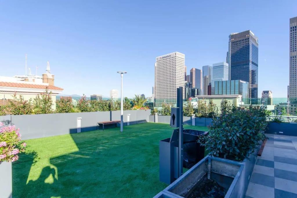 Apartment High Rise 3 Bedroom Sleeps 9 Walk To Cripto Arena In 20 Minutes *