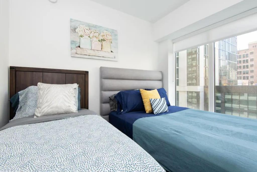 High Rise 3 Bedroom Sleeps 9 Walk To Cripto Arena In 20 Minutes Apartment *